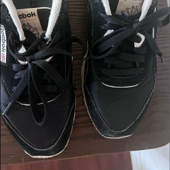 Reebok Great Condition Mens 6.5 - Reebok Classic Nylon Shore - Black and White - Picture 4 of 5